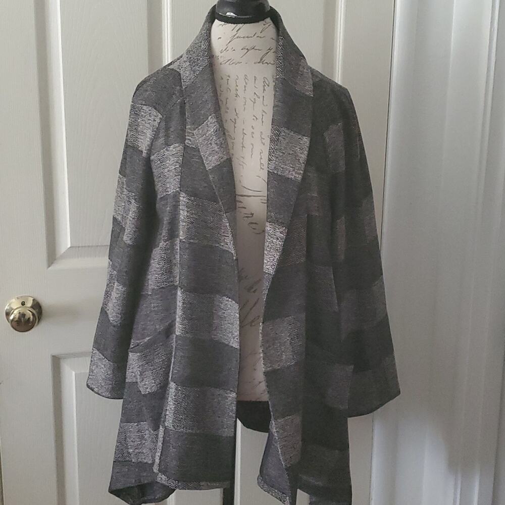 Chico's NEW cardigan sweater jacket Size 1 medium Open front